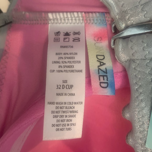 NWT SunDazed Nixie Silver Metallic Bikini Top Bra Sized 32C 32D or 34C Halter - Picture 6 of 8